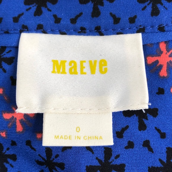 Maeve Blue Faux Wrap Pattern Blouse 0 - Picture 3 of 8